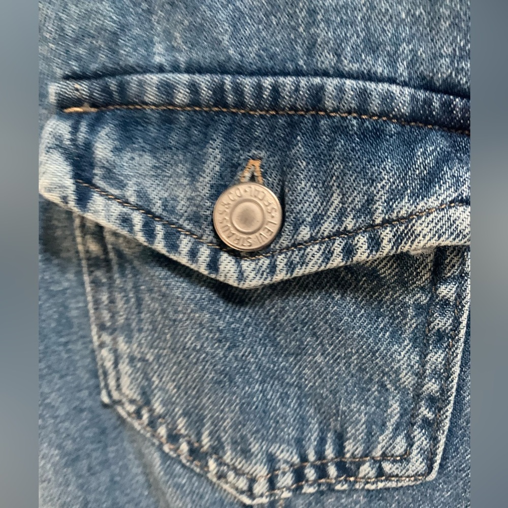Levi's
Women's Flynn Western Cotton
Denim Dress ‼️ - Picture 3 of 8